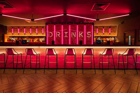 Pin By Ellina Yurchenko On Kitchen In 2021 London Nightlife Cafe Interior Design Contract