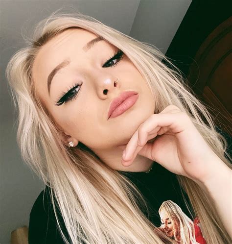 Zoe Laverne In Blond Hairs Cute Girls Face Instagram Natural Lipstick