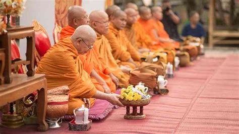 10 Interesting Facts About Buddhism Top Tens