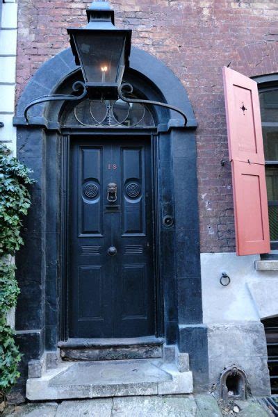 22 Old Streets Of London Historic Roads You Must Visit