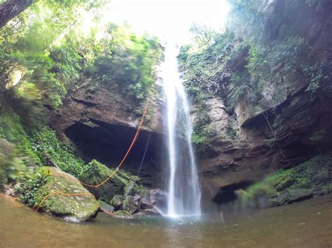 Conheça a Cachoeira da Roncadeira e a Escorrega Macaco - Jalapão - TO