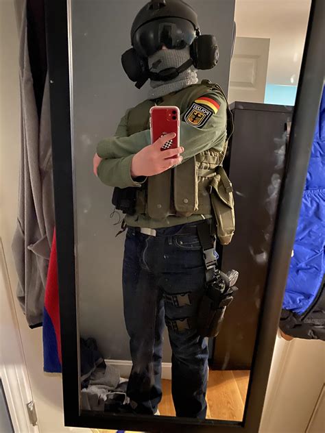 Im New To Cosplaying So Go Easy On Me Heres My Jager Cosplay Im