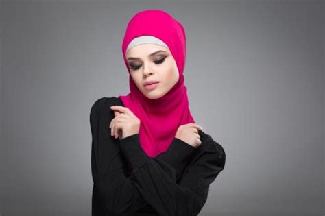 Jilbab coklat baju biru di entot doggy. Jilbab Pink Cocok Dengan Baju Warna Apa - Pintar Mencocokan