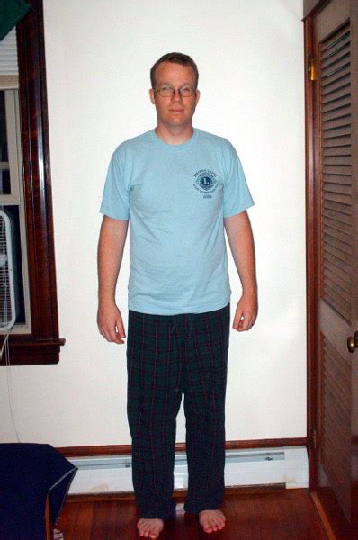 How to convert 230 lbs to kg? Photographic Height/Weight Chart - 6' 3", 230 lbs., BMI:29