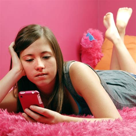 Sexting Is Lose Lose For Teen Girls