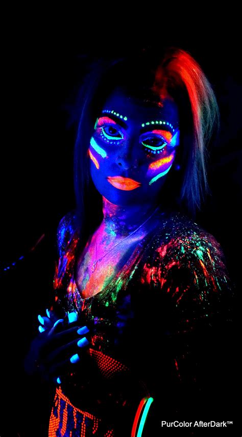 Nice Uv Uv Makeup Neon Makeup Glowing Makeup Pintura Facial Neon Neon Face Paint Body