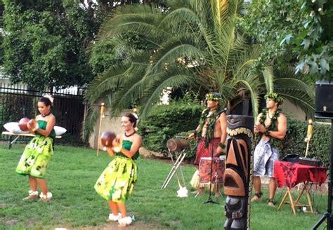 Hawaiian Dancers & Entertainment — Islanders Luau
