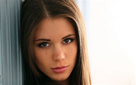 Little Caprice Young And Beautiful Hollywood Celebrity Wallpapers Models Pretty Face Hair