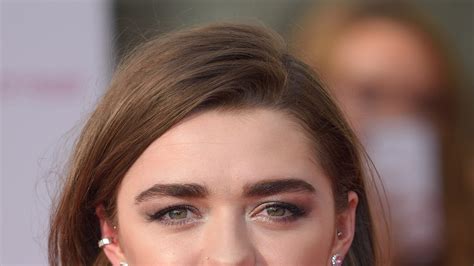 Maisie Williams Reveals Teal Hair Color Teen Vogue