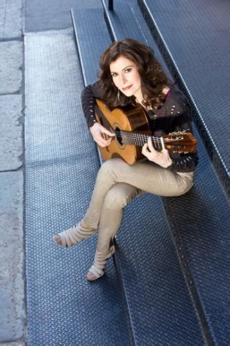 Guitarist Sharon Isbin Instead Of Traveling To The Stars She Became