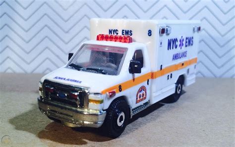 Custom Matchbox Nyc Ems Ambulance New York Paramedic 1812470609