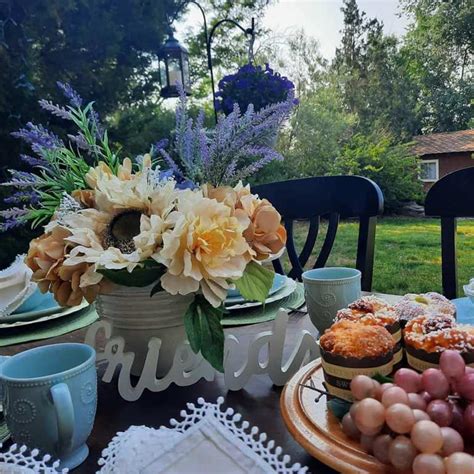 How To Set An Outdoor French Country Theme Table For Brunch Jk Hansen