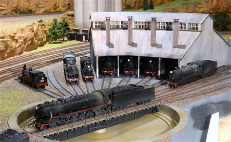 Roundhouse Model Train Kits