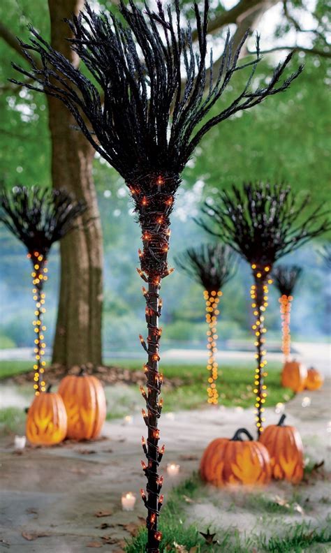 31 Awesome Halloween Backyard Party Decorations Ideas Magzhouse