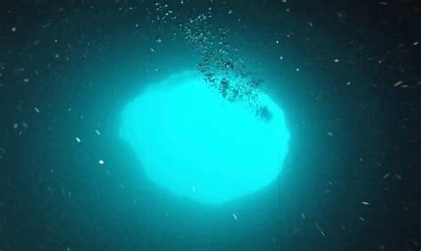Researchers Will Explore A Giant ‘blue Hole Off Floridas Gulf Coast