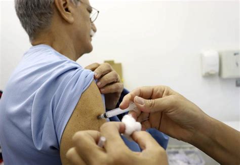 Calendário atualizado da vacinação na cidade de são paulo: Vacinação contra Gripe em Santos (SP) - Cronograma • Doente