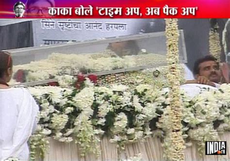 Smita Patil Funeral Smita Patil Latest Breaking News Pictures Photos And Video News