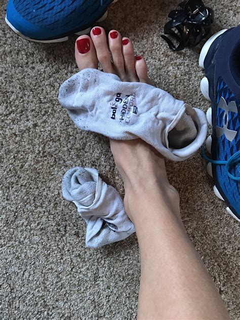 mikayla miles msmikaylamiles twitter size 16 sexy socks beautiful feet long toes