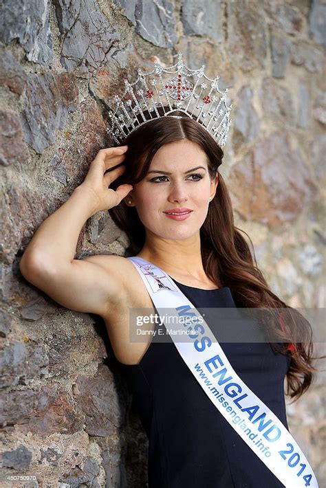 Carina Tyrrell Poses After Being Crowned Miss England 2014 At Riviera
