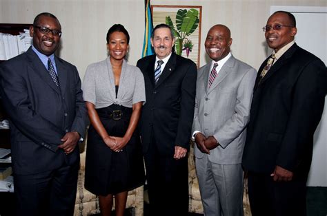 Us Ambassador Calls On Minister Nassau Paradise Island Bahamas