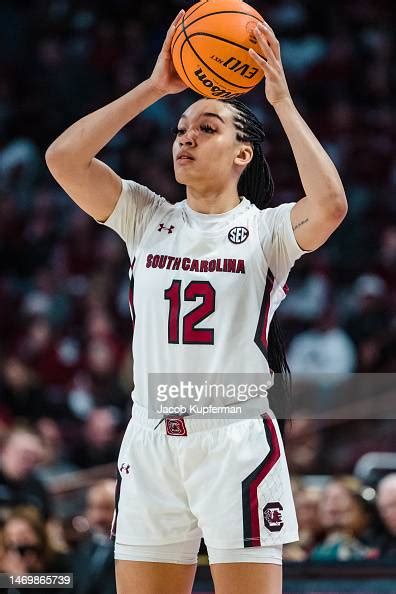 Brea Beal Of The South Carolina Gamecocks Brings The Ball Up Court News Photo Getty Images