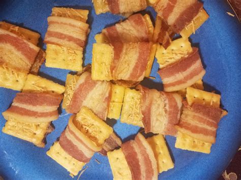 Every item on this page was chosen by the pioneer woman team. The Pioneer Woman Holiday Bacon Appetizers - Alisons ...