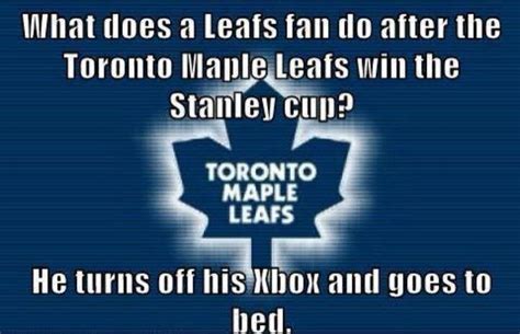 What Does A Leaf Fan Do Funny Hockey Memes Hockey Memes Hockey