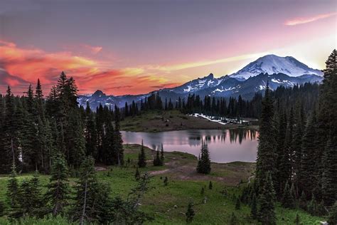 Tipsoo Lake Sunset Colors Mount Rainier National Park Flickr