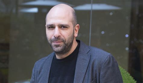 Luca medici 43 anni, 3 giugno 1977 (gemelli), bari (italia) dettagli biografia, filmografia, premi, news e rassegna stampa. Checco Zalone e gli originali auguri a Silvio Berlusconi ...