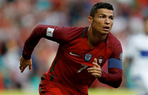 البرتغال | это видео посмотрели уже 144.5m чел. رونالدو يقود البرتغال أمام المغرب - بوابة الأهرام