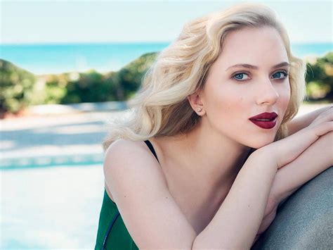 Scarlett Johansson Female Blonde Long Hair Actress Sexy Blue Eyes