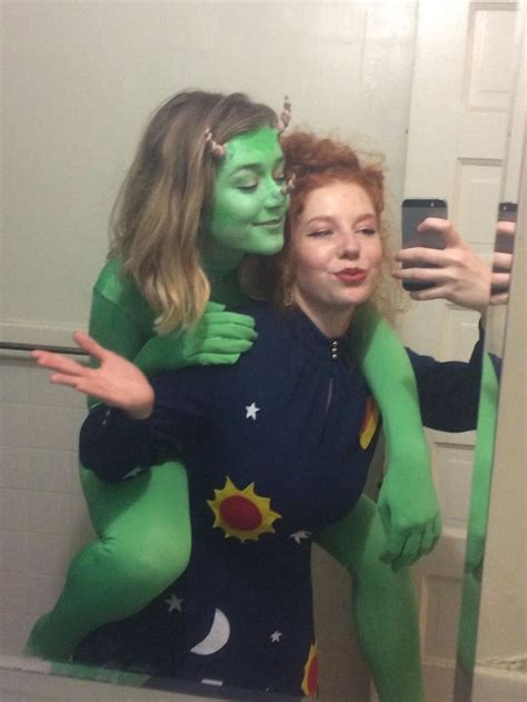 Lizz And Ms Frizzle For Halloween Mother Daughter Halloween Costumes