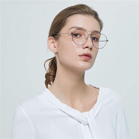Luxury Higo Prescription Frame Eyeglasses Stainless Steel Mens Womens Fancy Eye Glasses Optical