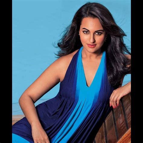 Sonakshi Sinha Flaunts Her Curves In This Picture Sonakshi Sinha Hot