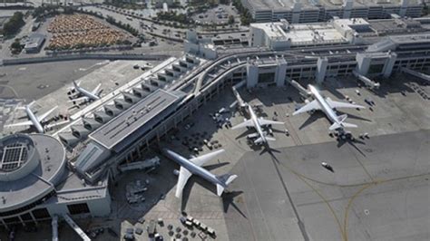 aeropuerto de miami alcanza récord de pasajeros y carga en lo que va del año