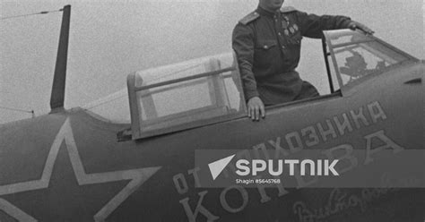 soviet pilot ivan kozhedub sputnik mediabank