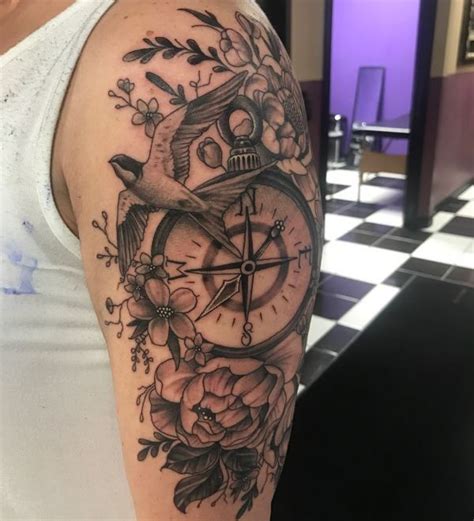 Links to instagram, facebook, twitter, youtube. Tatuaggio Bussola: Significato, 70 idee per un tatuaggio ...