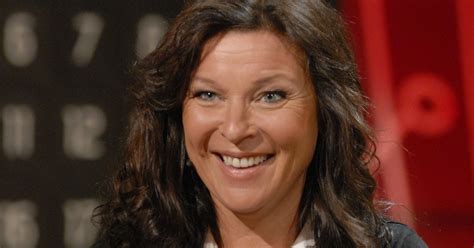 Lotta engberg och stefan odelberg är de två nya programledarna för bingolotto, som har premiär imorgon. BingoLotto intervjuar Lotta Engberg | BingoLotto