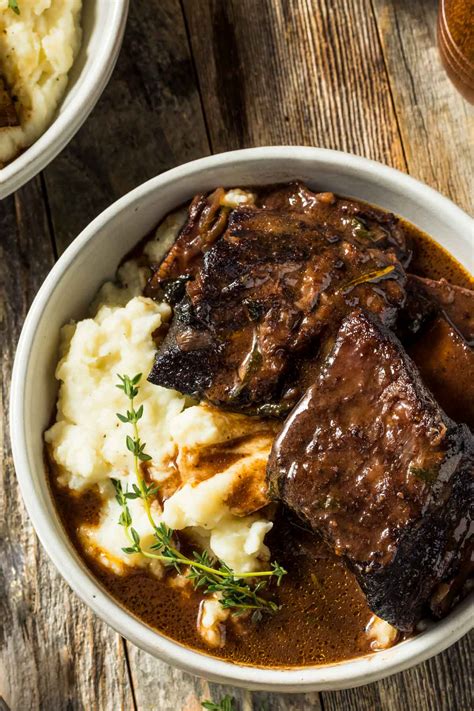 Incredible Braised Beef Short Ribs With Red Wine And Garlic