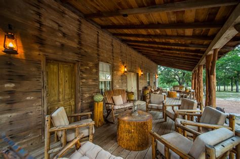 East Texas Log Cabin Small House Swoon