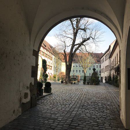 Dresden hat eine fülle an sehenswürdigkeiten zu bieten, die man nicht alle auf einmal besuchen kann. Altstadt - Regensburg - Aktuelle 2018 - Lohnt es sich?