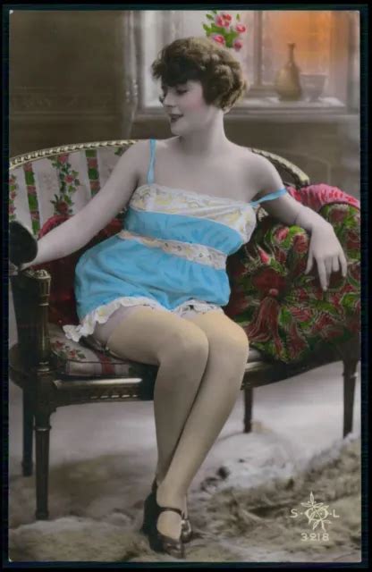 FRENCH NUDE WOMAN Risque Lingerie Original Old 1920s Tinted Color Photo