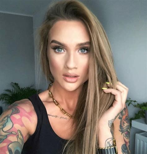 She's best known for competing on the 5th season of the polish version of america's next top model, top. Karolina Gilon: wiek, program, Instagram, partner, wzrost ...