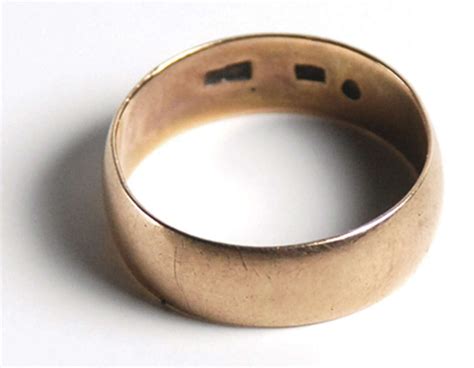 oswald s wedding ring now set to be auctioned