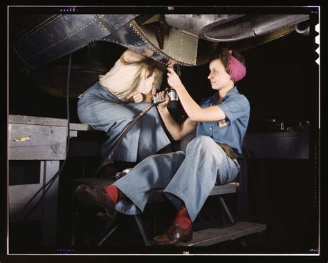 femmes en guerre photos luxuriantes du kodachrome d ingénieurs de la douglas aircraft company ⋆