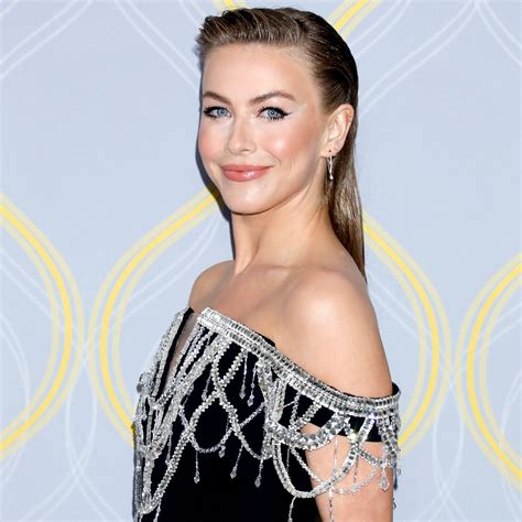 Julianne Hough Shares Her Kinrgy Exercise Routine During The ‘solar Eclipse In Scorpio Flipboard