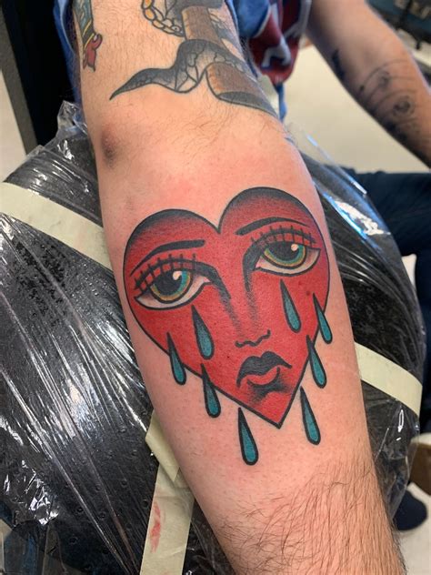 Crying Heart By Drew Cottom At Amillion Tattoo In Austin Tx Sick Tattoo