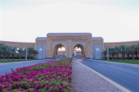 جامعة الملك فهد للبترول والمعادن جامعة الملك خالد جامعة الاميرة نورة بنت عبدالرحمن جامعة الملك فيصل جامعة الدمام وكالة كليات البنات جامعة الملك سعود جامعة القصيم جامعة خارج السعودية الكلية التقنية جامعة الملك عبدالعزيز أخرى جامعة حائل جامعة جازان جامعة أم القرى. جامعة الأميرة نورة تحتضن ملتقى "البيئة الجغرافي برؤية 2030 ...