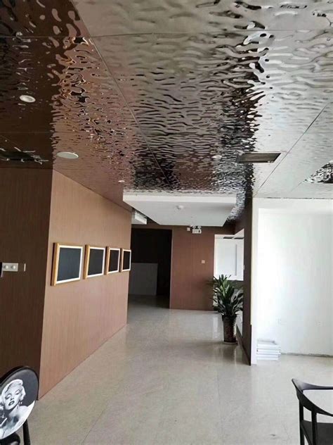 Choosing a ceiling of metal panels should pay attention not only to its appearance, but also to take into account in which it will be used indoors. ceiling panels steel sheets #waterripples | Steel sheet ...