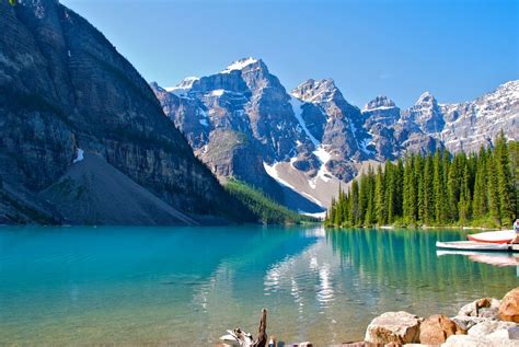 10 Incredible Nature Destinations To Visit In Canada Skyscanner Us